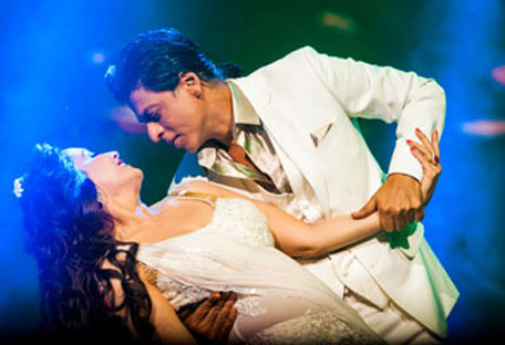 Shah Rukh and Madhuri perform at Temptations Reloaded in Sydney. (SUPPLIED)