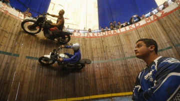 Photo: ${params.title}