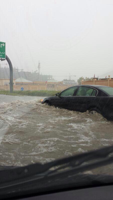 Motorists drive through flooded roads in Ajman today (Pic: Mohammed Nohman)
