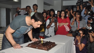 Photo: ${params.title}