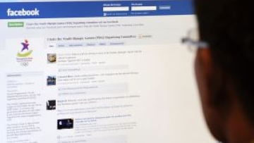 Photo: ${params.title}