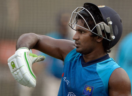 Sri Lankan cricketer Kusal Perera gestures during the training session at the Sher-e-Bangla National Cricket Stadium in Dhaka on April 2, 2014. (AFP)