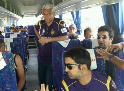 Kolkata Knight Riders on their way to practice in the UAE. (Twitter @ KKRiders)