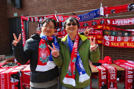 Football fans show of their matchday friendship scarves ahead of the Barclays Premier League match between Liverpool and Chelsea at Anfield on April 27, 2014 in Liverpool, England. (GETTY)