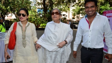 Photo: ${params.title}