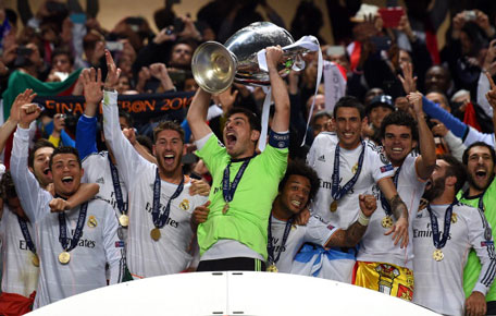 Iker Casillas of Real Madrid lifts the Champions League trophy during the UEFA Champions League Final between Real Madrid and Atletico de Madrid at Estadio da Luz on May 24, 2014 in Lisbon, Portugal. (GETTY)