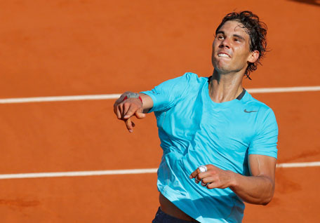 Rafael Nadal of Spain celebrates after winning his men's semi-final against Andy Murray of Britain at the French Open tennis tournament at the Roland Garros stadium in Paris June 6, 2014. (REUTERS)