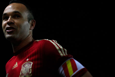 Spain's Andres Iniesta smiles as he is interviewed on the pitch after their international friendly against Bolivia at Ramon Sanchez Pizjuan stadium in Seville, May 30, 2014. (REUTERS)