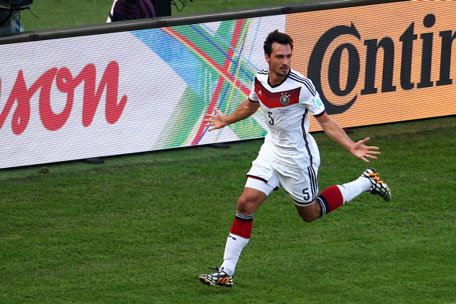 Mats Hummels of Germany celebrates scoring his team's first goal during the 2014 FIFA World Cup Brazil Quarter Final match between France and Germany at Maracana on July 4, 2014 in Rio de Janeiro, Brazil.  (GETTY)