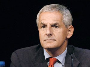 A picture taken on July 14, 2003 in Paris, shows Dutchman and leading AIDS researcher Joep Lange during a conference on the matter.The world AIDS community was in mourning on July 18, 2014 with as many as 100 passengers reportedly on a crashed Malaysia Airlines plane heading to Australia for a global conference on the epidemic. Flight MH17 from Amsterdam to Kuala Lumpur, which US officials believe was hit by a surface-to-air missile over Ukraine, killing all 298 people on board, was due to connect with another flight to Melbourne. AFP