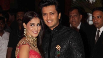 Photo: ${params.title}