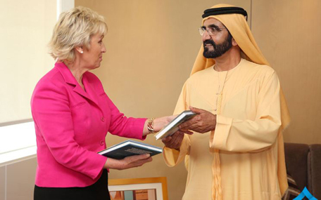 Mohammed bin Rashid receives Tina Brown, President of the 'Summit of Women'.  (Supplied)