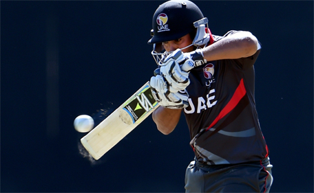 United Arab Emirates batsman Andri Berenger cuts away a delivery from Zimbabwe fast bowler Tendai Chatara during their 2015 Cricket World Cup match in Nelson on February 19, 2015. (AFP)