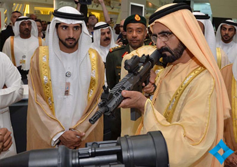 Sheikh Mohammed bin Rashid Al Maktoum toured various stands at Idex 2015 defence exhibition in Abu Dhabi on Sunday. (picture courtesy DGMO)