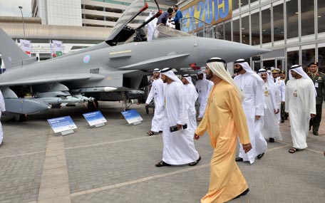 Sheikh Mohammed bin Rashid touring the International Defence Exhibition (Idex 2015) in Abu Dhabi on Tuesday. (Wam)