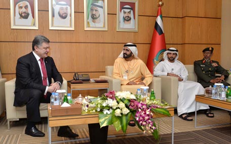 Sheikh Mohammed bin Rashid Al Maktoum on Tuesday received Petro Poroshenko, President of Ukraine, at the Abu Dhabi National Exhibitions Centre  on the sidelines of Idex 2015. (Wam)