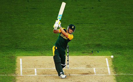 David Miller of South Africa pulls the ball away for six runs during the 2015 Cricket World Cup Semi Final match between New Zealand and South Africa at Eden Park on March 24, 2015 in Auckland, New Zealand. (Getty Images)