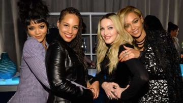 Photo: ${params.title}