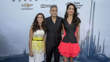 Photo: ${params.title}