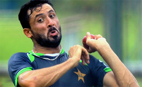 Pakistan cricketer Junaid Khan bowls during a practice session at the Galle International Cricket Stadium in Galle on June 15, 2015. (AFP)