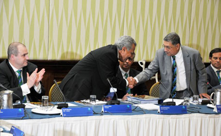 Zaheer Abbas (second right) being contratulated by N Srinivasan after being confirmed at ICC President. (ICC)