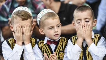 Photo: ${params.title}