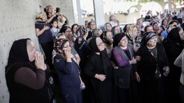 Photo: ${params.title}