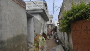 Photo: ${params.title}