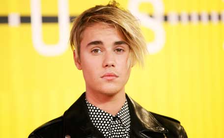 Singer Justin Bieber arrives at the 2015 MTV Video Music Awards in Los Angeles, California, August 30, 2015. (Reuters)