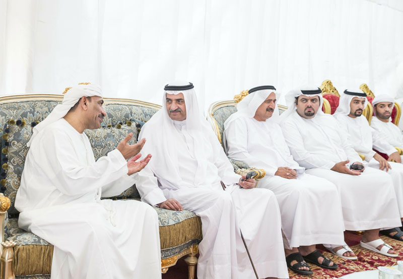 Sheikh Hamad bin Mohammed Al Sharqi offering condolences (WAM)