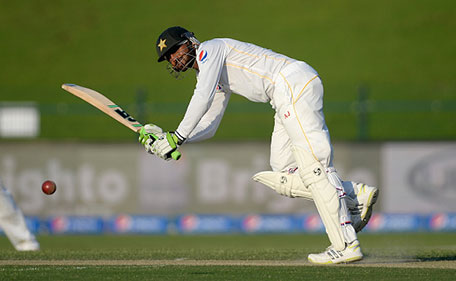 Shoaib Malik of Pakistan bats during the 1st Test between Pakistan and England at Zayed Cricket Stadium on October 13, 2015 in Abu Dhabi, United Arab Emirates. (Getty Images)