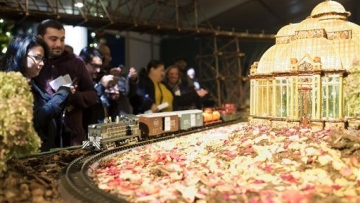 Photo: ${params.title}