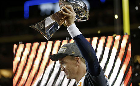Denver Broncos' quarterback Peyton Manning holds the Vince Lombardi Trophy after the Broncos defeated the Carolina Panthers in the NFL's Super Bowl 50 football game in Santa Clara, California February 7, 2016. (Reuters)