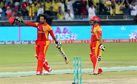 Sharjeel Khan of Islamabad United acknowledges the crowd after hitting an epic century against Peshawar Zalmi in the third qualifying final of PSL at Dubai International Stadium on Feb 21 2016. (@PSL)