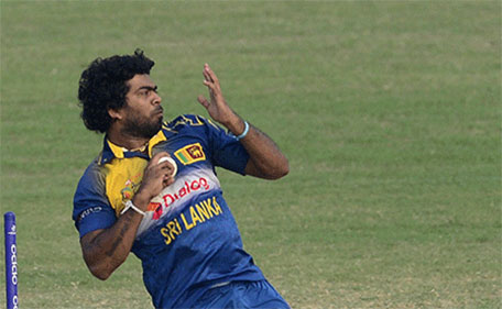 Sri Lankan cricket captain Lasith Malinga delivers a ball during a training session at the Khan Shaheb Osman Ali Stadium in Fatullah on February 23, 2016. (AFP)