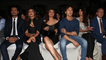 Photo: ${params.title}