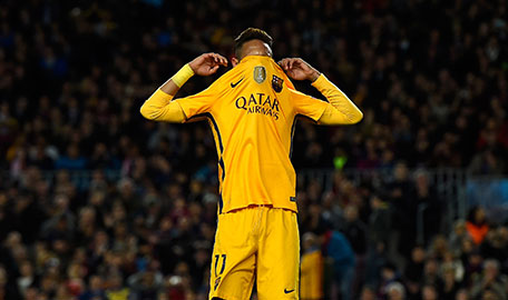 Neymar of Barcelona reacts after a miss during the UEFA Champions League quarter final first leg match between FC Barcelona and Club Atletico de Madrid at Camp Nou on April 5, 2016 in Barcelona, Spain. (Getty Images)