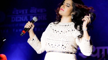 Photo: ${params.title}