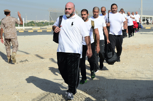 Emirati men attend voluntary national service (Wam)