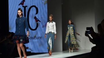 Photo: ${params.title}