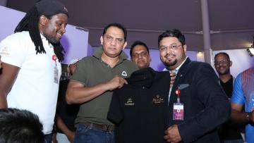 Photo: ${params.title}