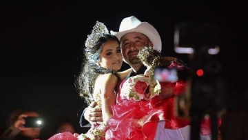 Photo: ${params.title}