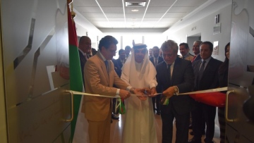 Photo: ${params.title}