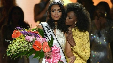 Photo: ${params.title}