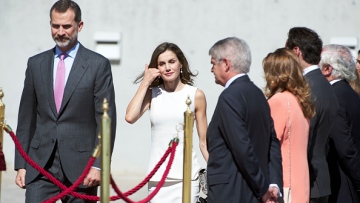 Photo: ${params.title}