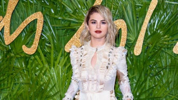 Photo: ${params.title}