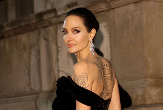 Angelina Jolie S Skin Treatment Secrets Lifestyle Emirates24 7