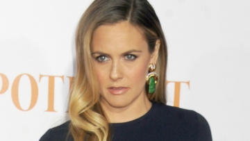 Photo: ${params.title}