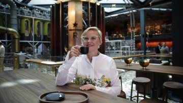 Photo: ${params.title}