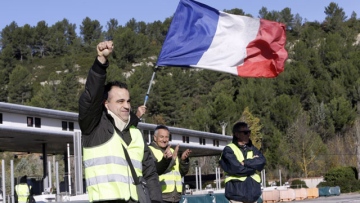 Photo: ${params.title}